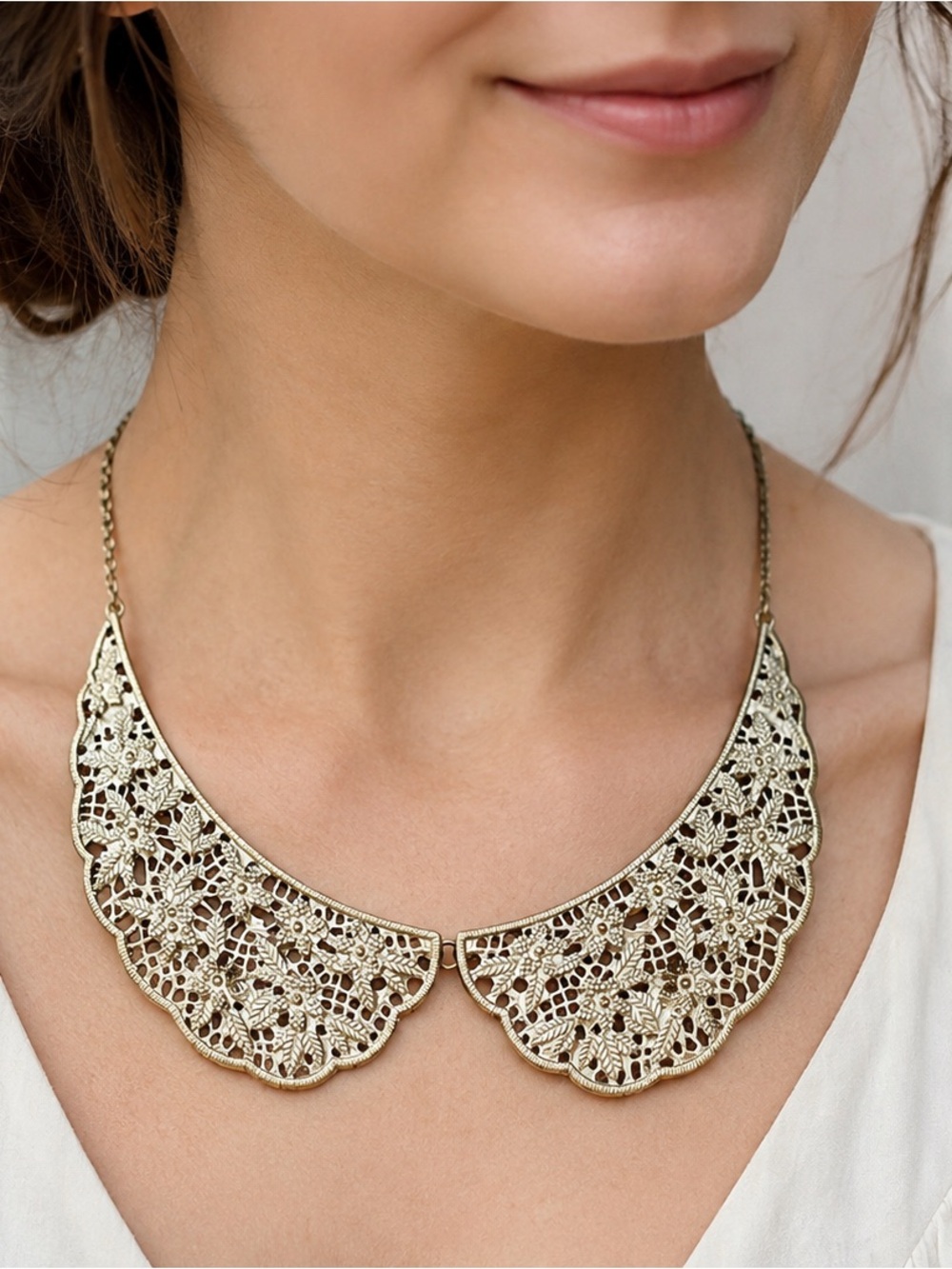 Vintage Peter Pan Style Collar Necklace Ivory Filigree Statement Bib Necklace